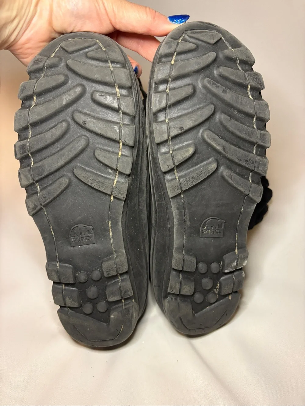 Sorel Flurry KIDS Snow Boots Size 7 Black Red Waterproof Insulated